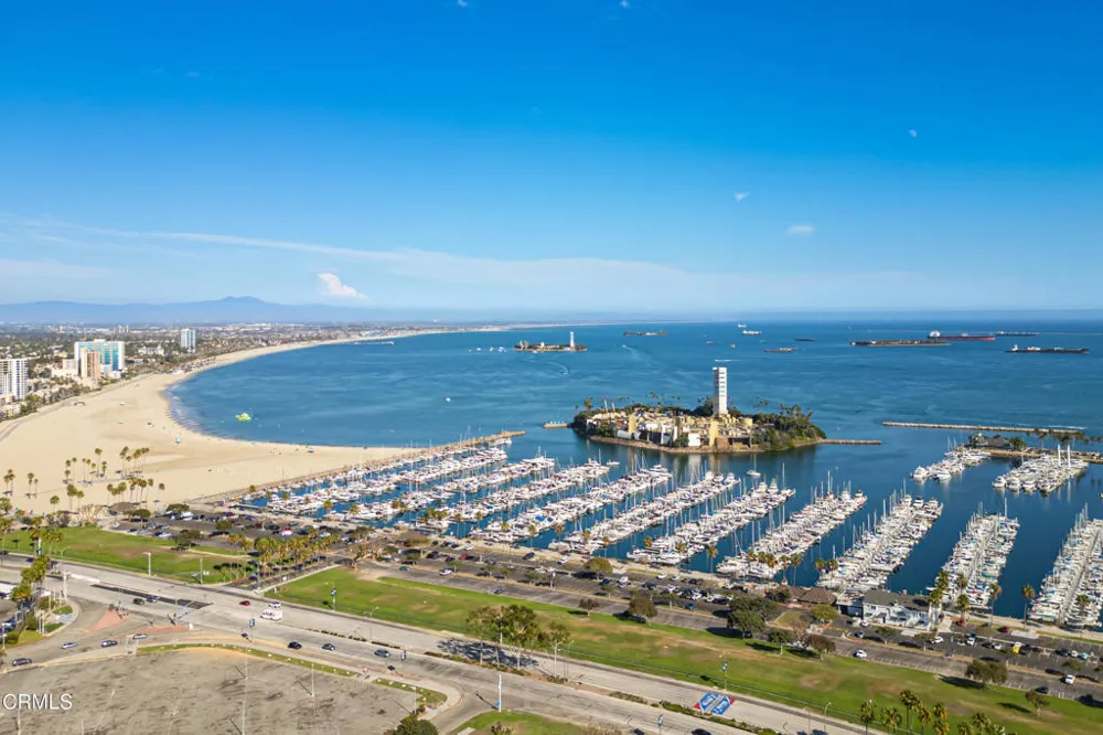 225 Hermosa Avenue #102 Long Beach, CA 90802