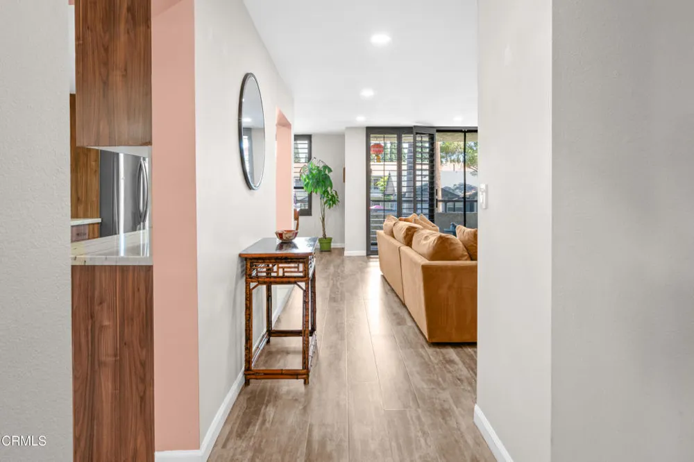 225 Hermosa Avenue #102 Long Beach, CA 90802