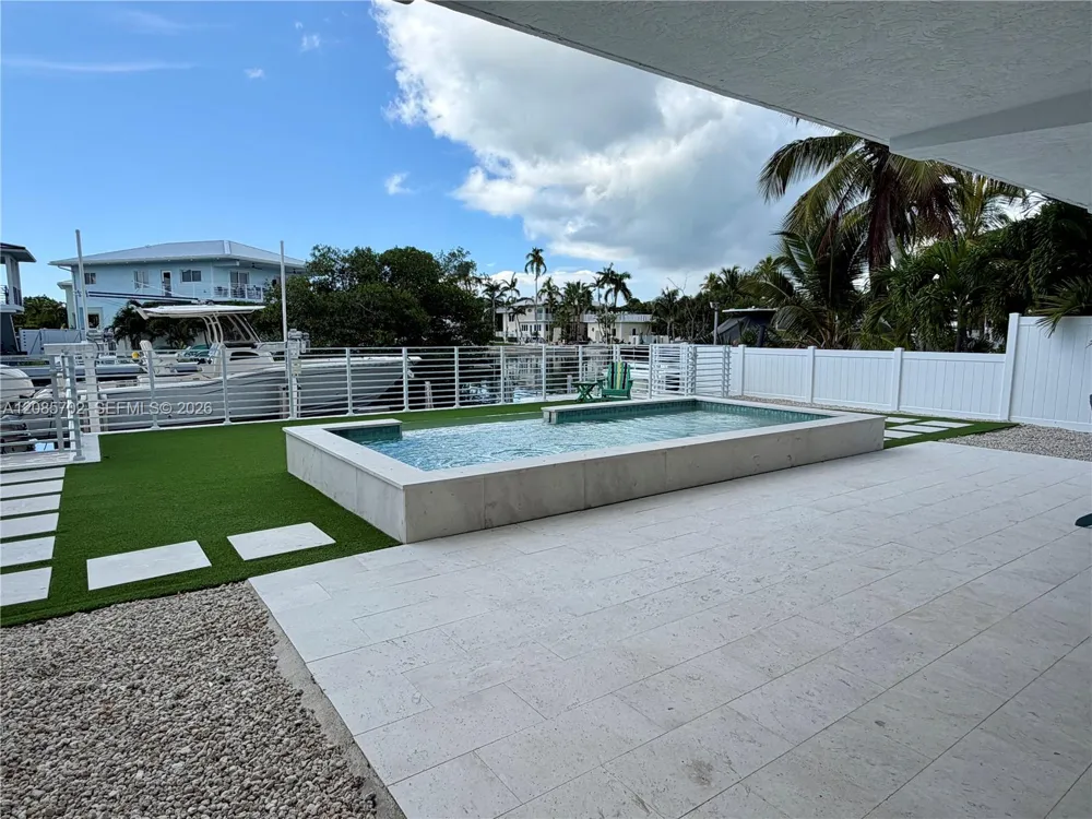 179 Plantation Ave Plantation Key, FL 33070