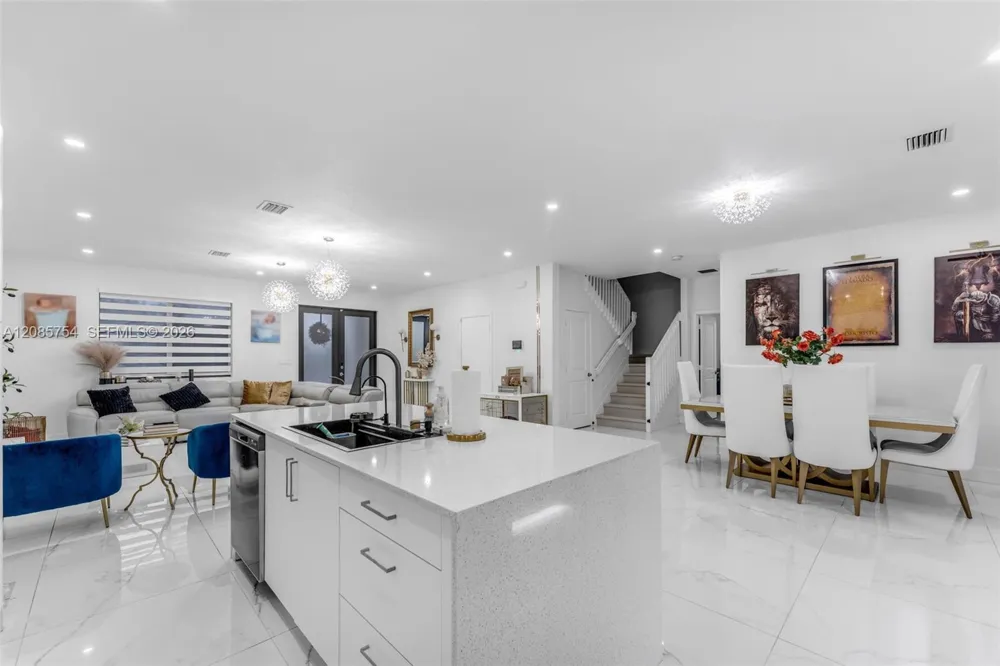 22712 SW 129th Ave Miami, FL 33170