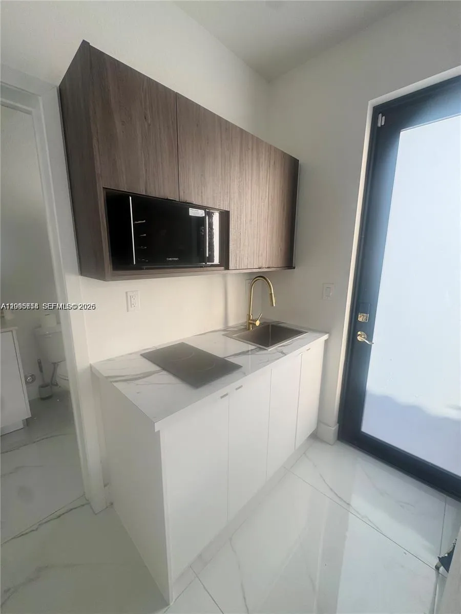 22712 SW 129th Ave Miami, FL 33170