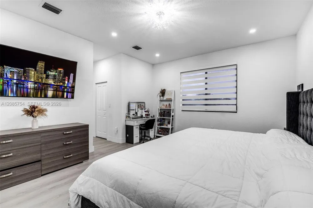 22712 SW 129th Ave Miami, FL 33170
