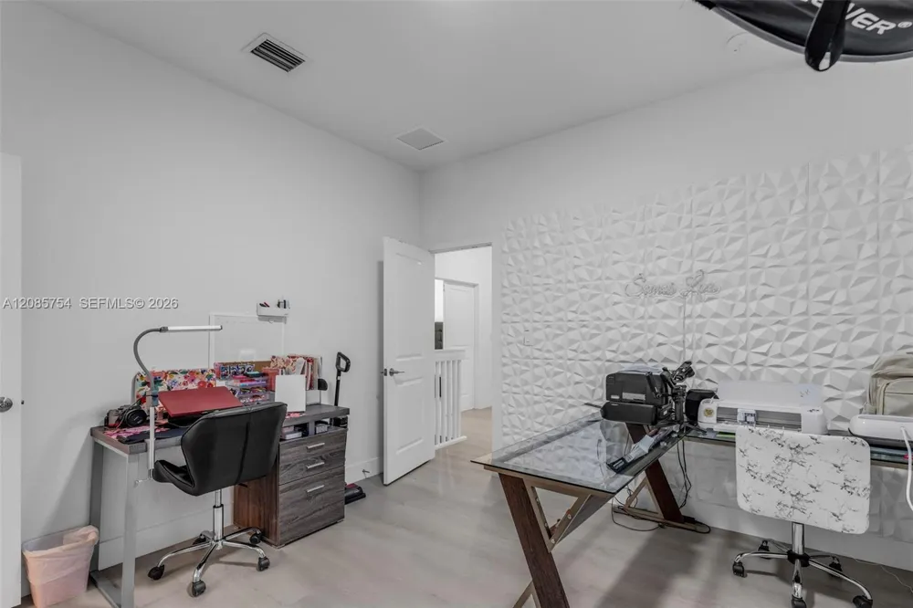 22712 SW 129th Ave Miami, FL 33170