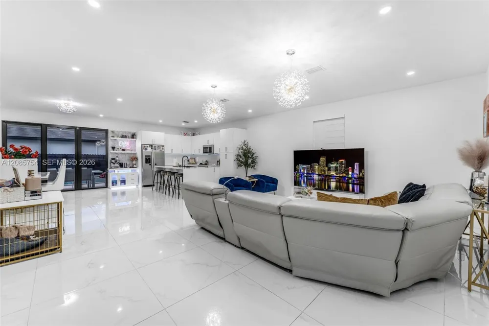 22712 SW 129th Ave Miami, FL 33170