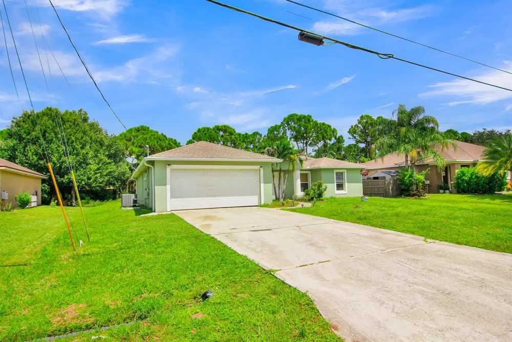 1931 SW FEARS AVENUE Port St. Lucie, FL 34953