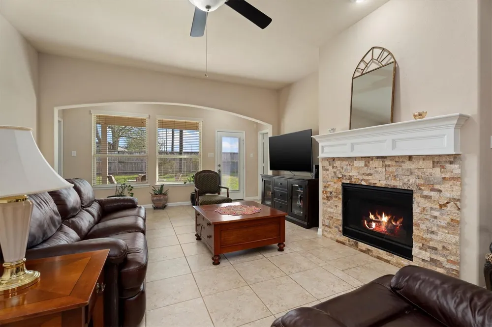 20131 Cascading Falls Boulevard Cypress, TX 77433
