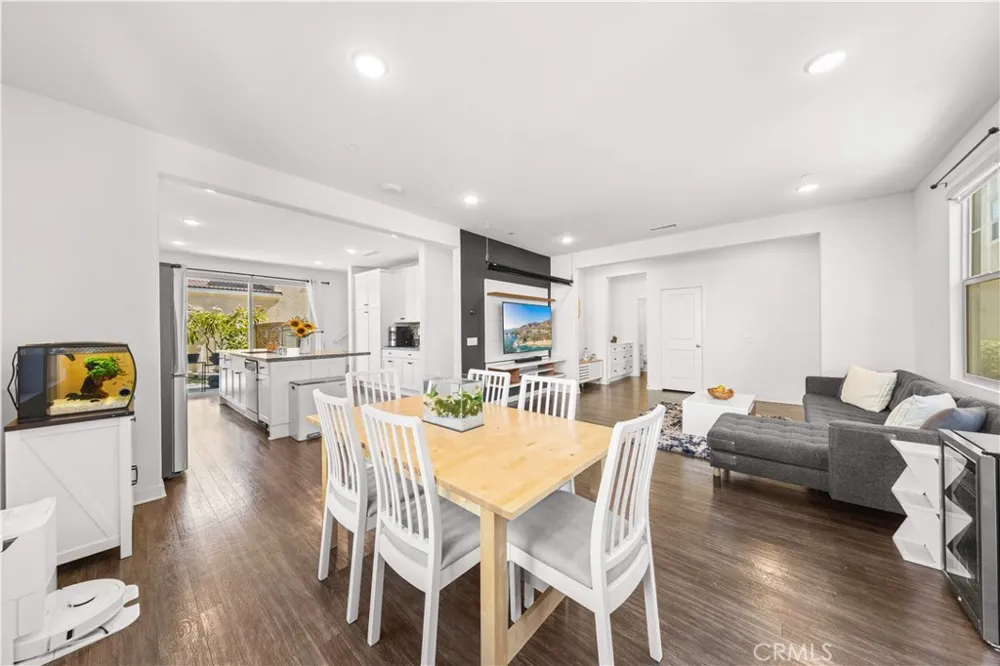 4838 S Monarch Ontario, CA 91762