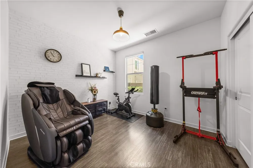 4838 S Monarch Ontario, CA 91762