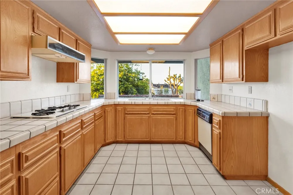 4374 Sunset Phelan, CA 92371