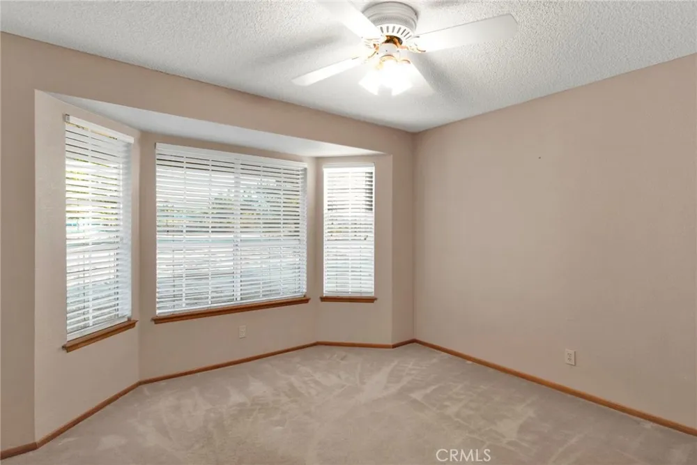 4374 Sunset Phelan, CA 92371