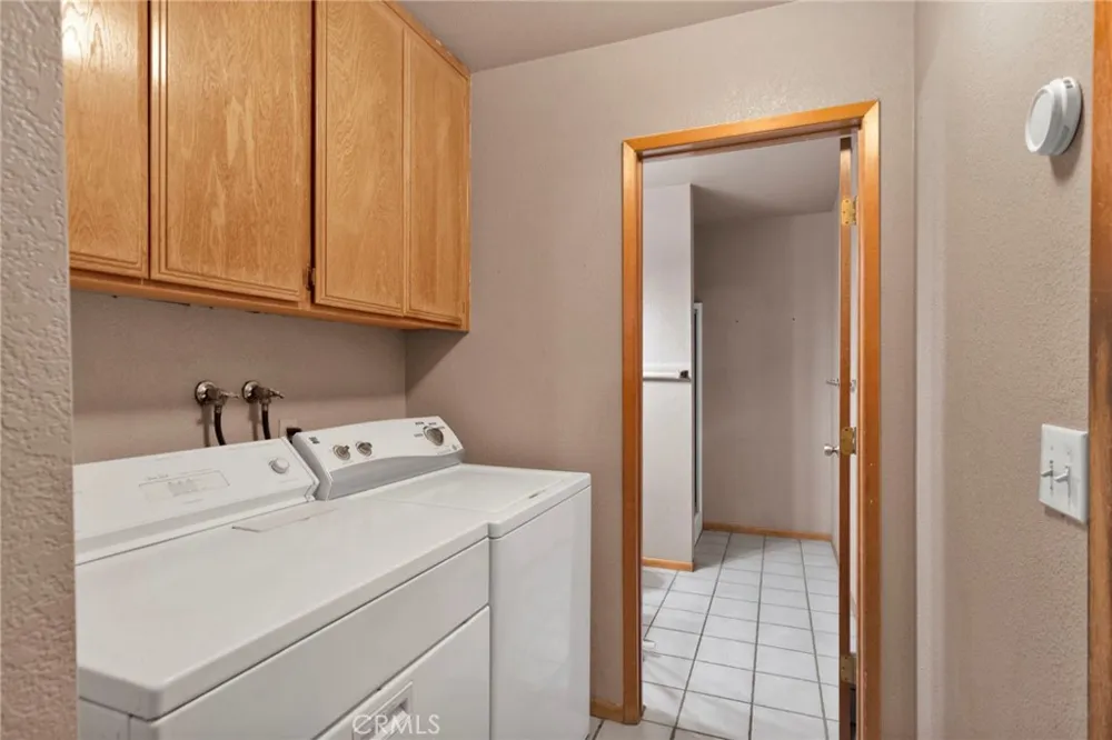 4374 Sunset Phelan, CA 92371