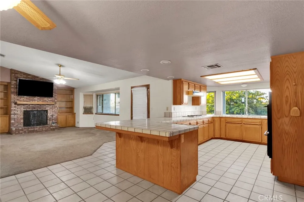 4374 Sunset Phelan, CA 92371