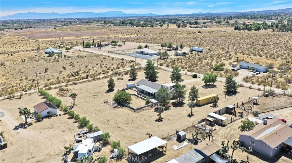 4374 Sunset Phelan, CA 92371