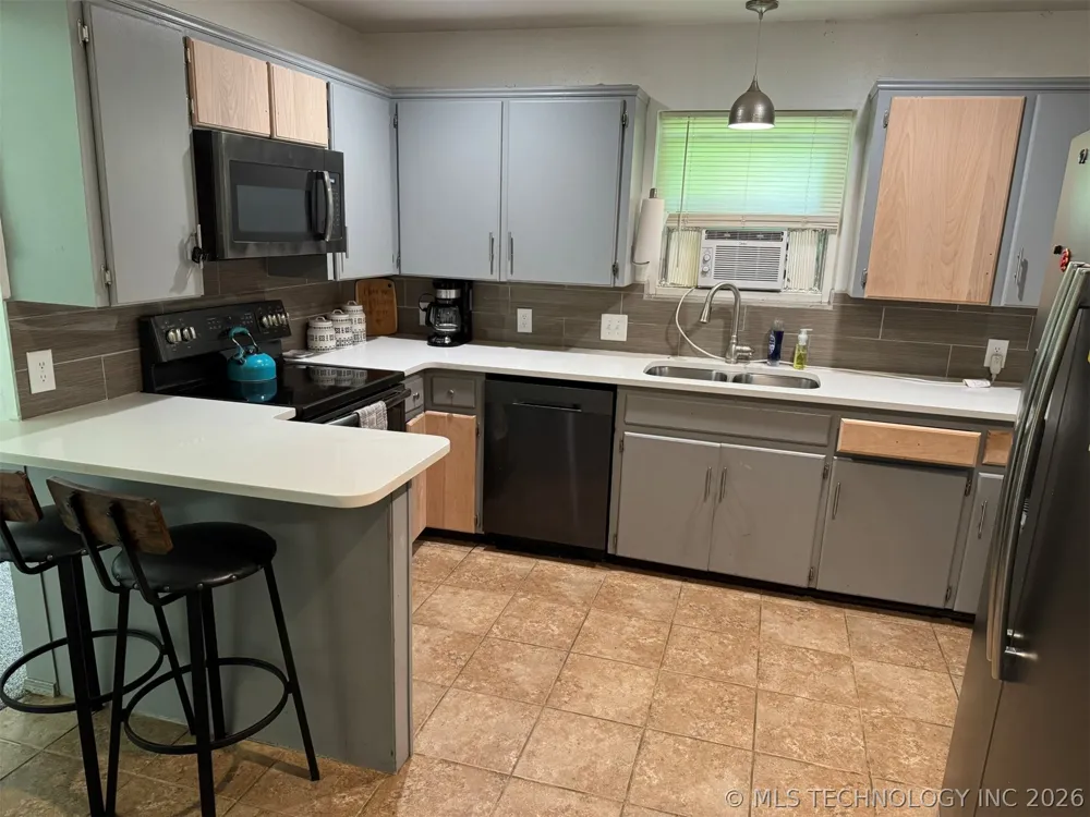 23926 E 135th Street S Coweta, OK 74429