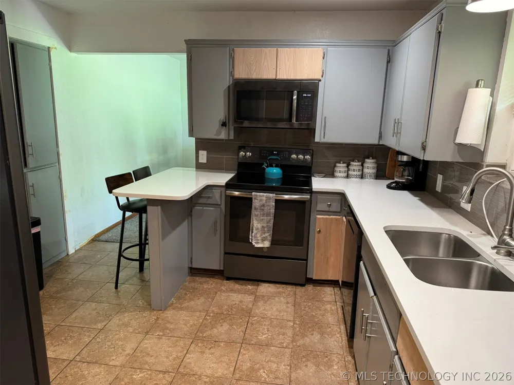 23926 E 135th Street S Coweta, OK 74429