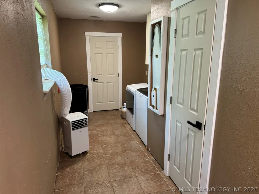 23926 E 135th Street S Coweta, OK 74429