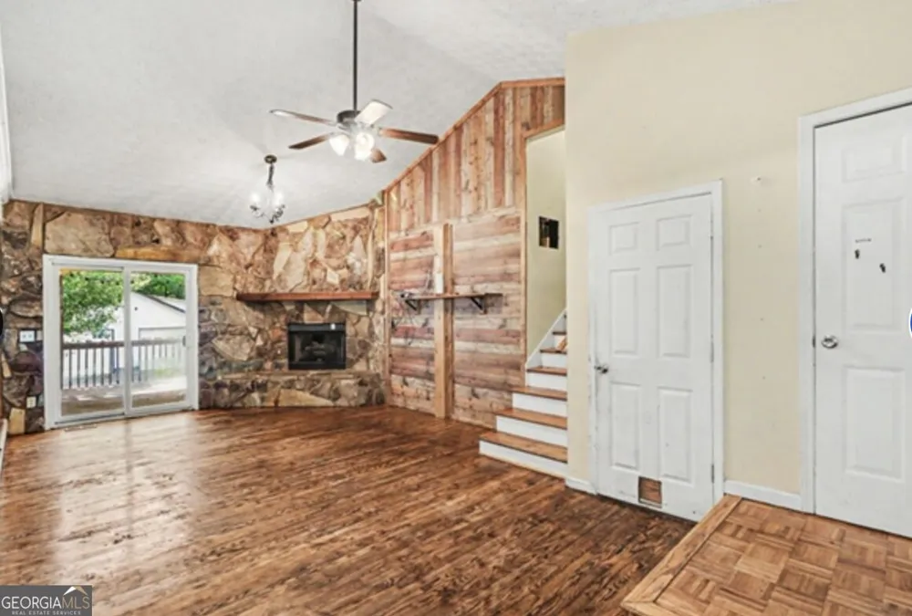 24 NW Amberidge DR NW Cartersville, GA 30121