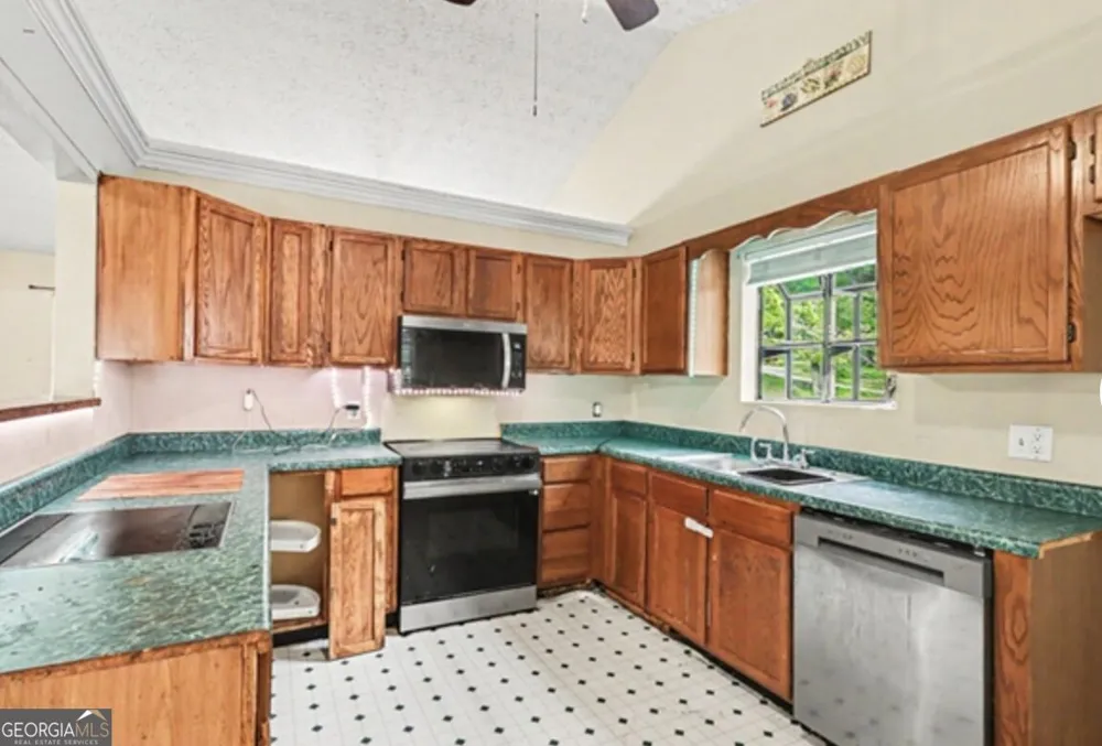 24 NW Amberidge DR NW Cartersville, GA 30121