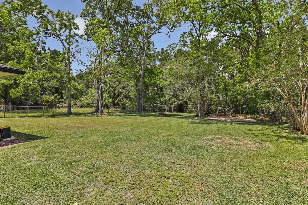2543 Fountain View Street New Caney, TX 77357