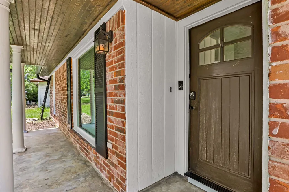 2543 Fountain View Street New Caney, TX 77357