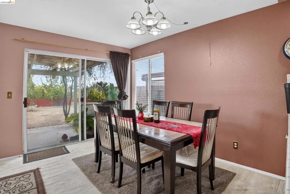 4148 Meadow Lake St Antioch, CA 94531