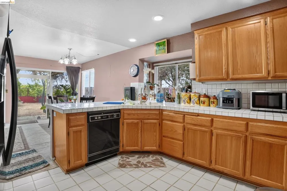4148 Meadow Lake St Antioch, CA 94531