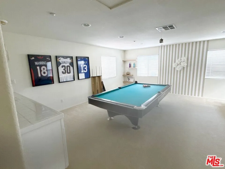 13033 Mesa Verde Way Los Angeles, CA 91342