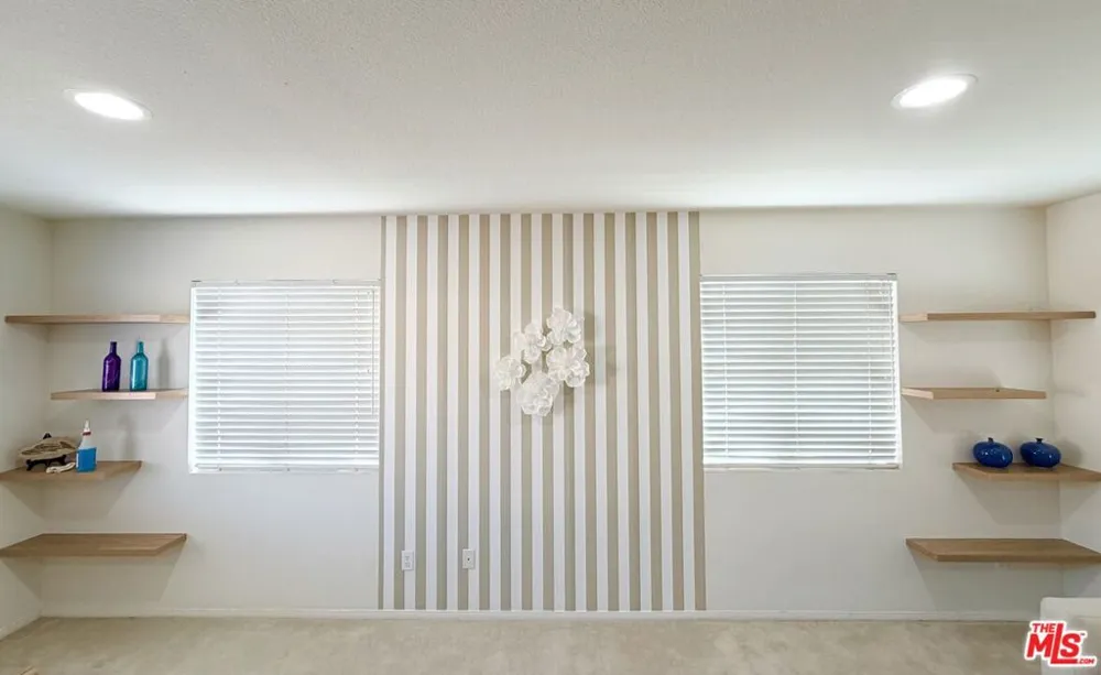 13033 Mesa Verde Way Los Angeles, CA 91342
