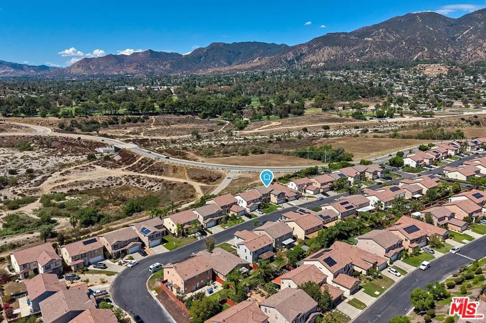 13033 Mesa Verde Way Los Angeles, CA 91342