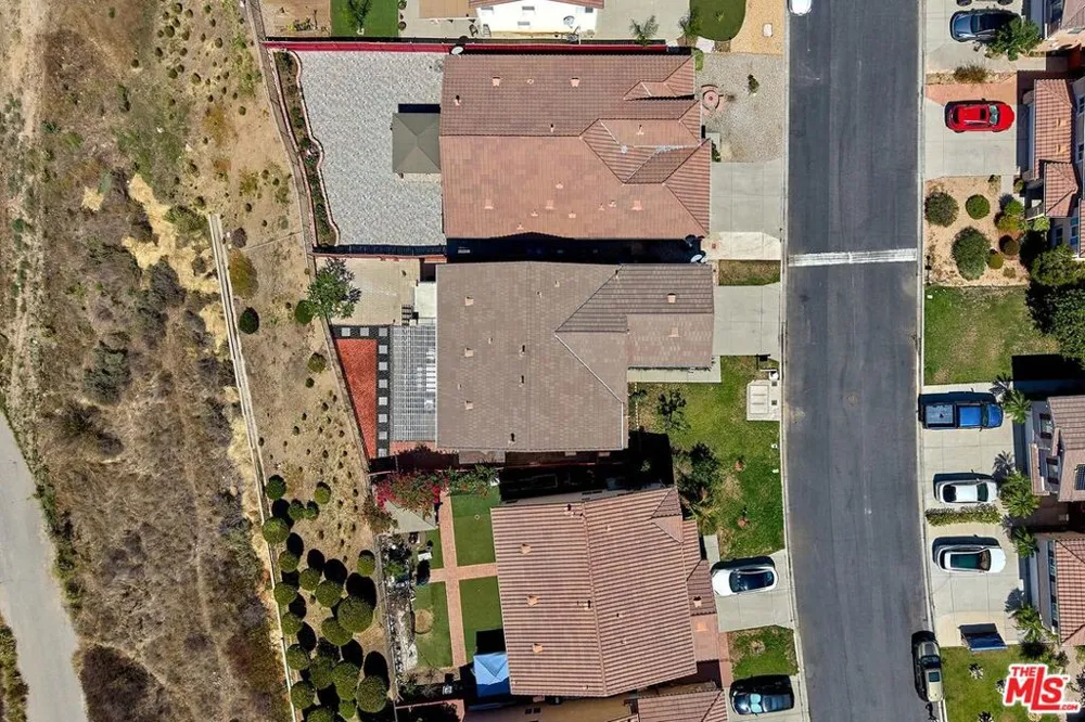 13033 Mesa Verde Way Los Angeles, CA 91342