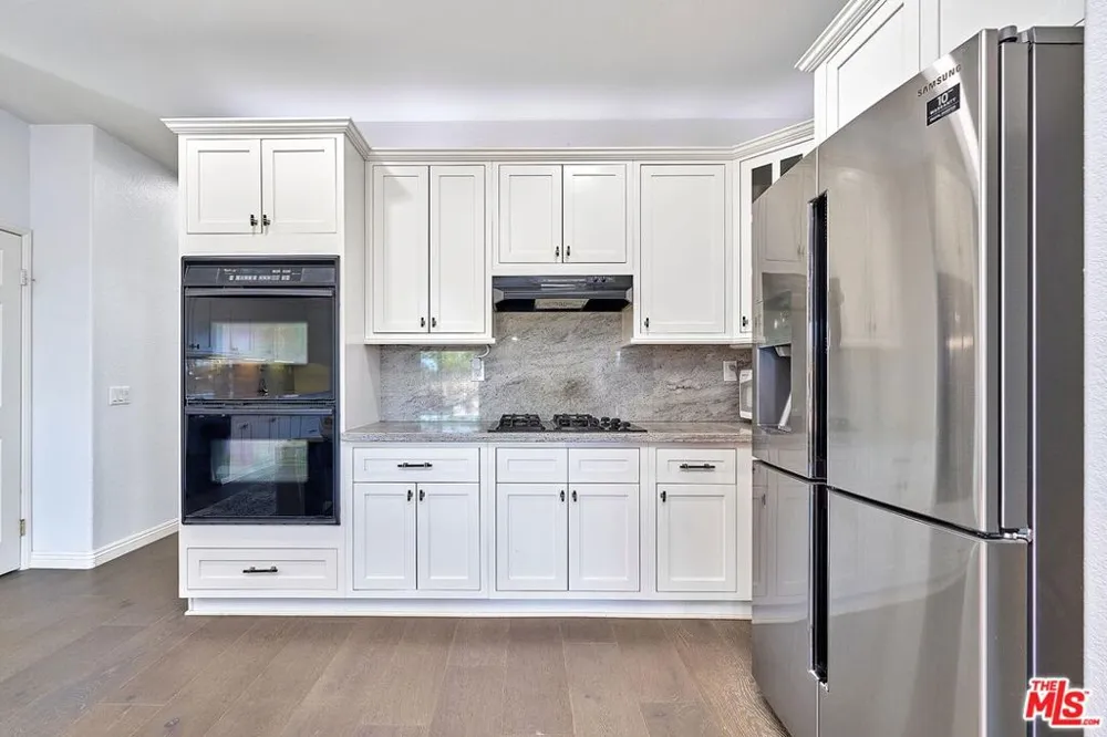 13033 Mesa Verde Way Los Angeles, CA 91342