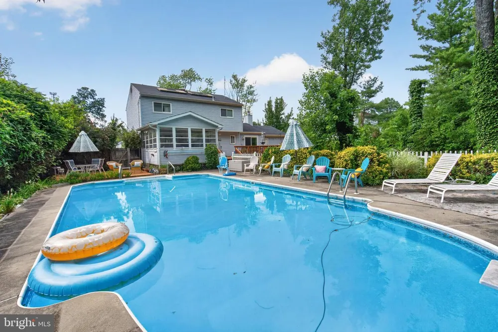 2337 ARCHDALE ROAD Reston, VA 20191