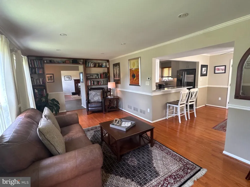 2337 ARCHDALE ROAD Reston, VA 20191