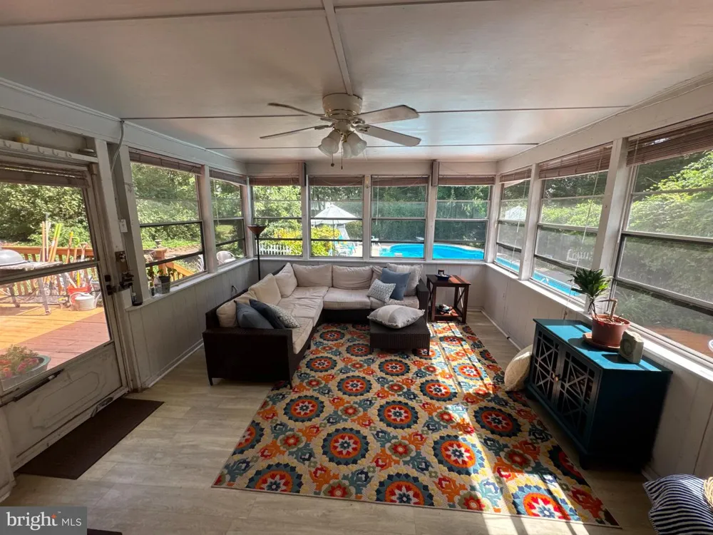 2337 ARCHDALE ROAD Reston, VA 20191