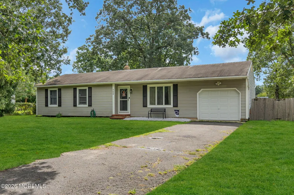 700 Commonwealth Boulevard Toms River, NJ 08757