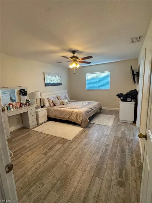 2038 NE 6th Street Cape Coral, FL 33909