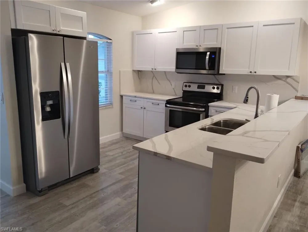 2038 NE 6th Street Cape Coral, FL 33909
