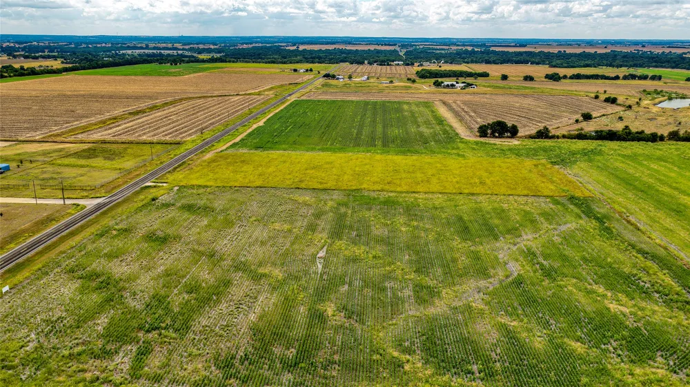 FM 3061 #B Thorndale, TX 76577