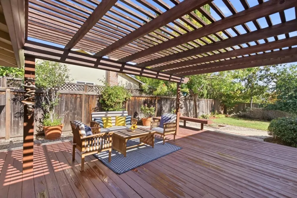 1128 Kentwood Avenue Cupertino, CA 95014
