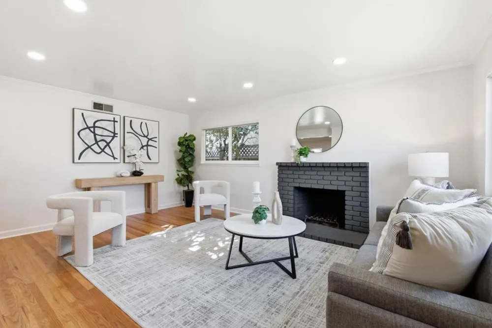 1128 Kentwood Avenue Cupertino, CA 95014