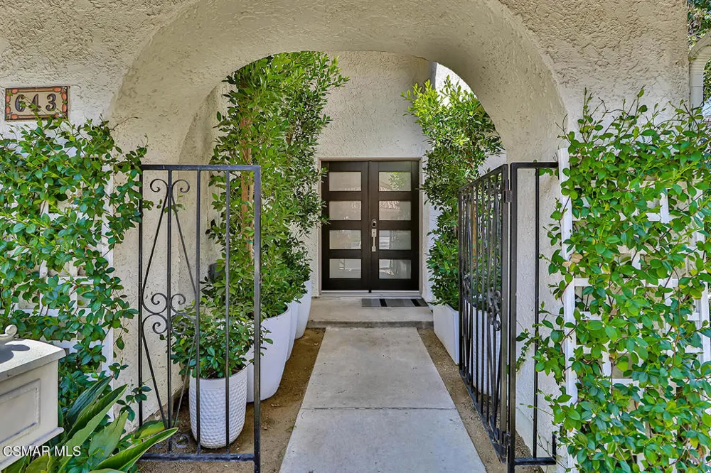643 Arroyo Oaks Drive Westlake Village, CA 91362