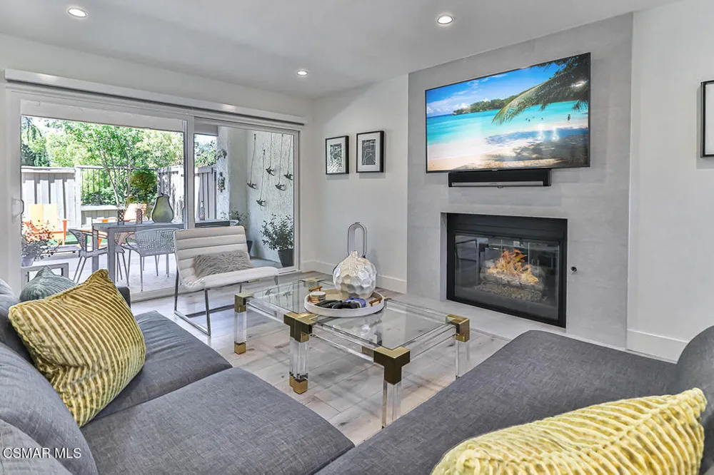 643 Arroyo Oaks Drive Westlake Village, CA 91362