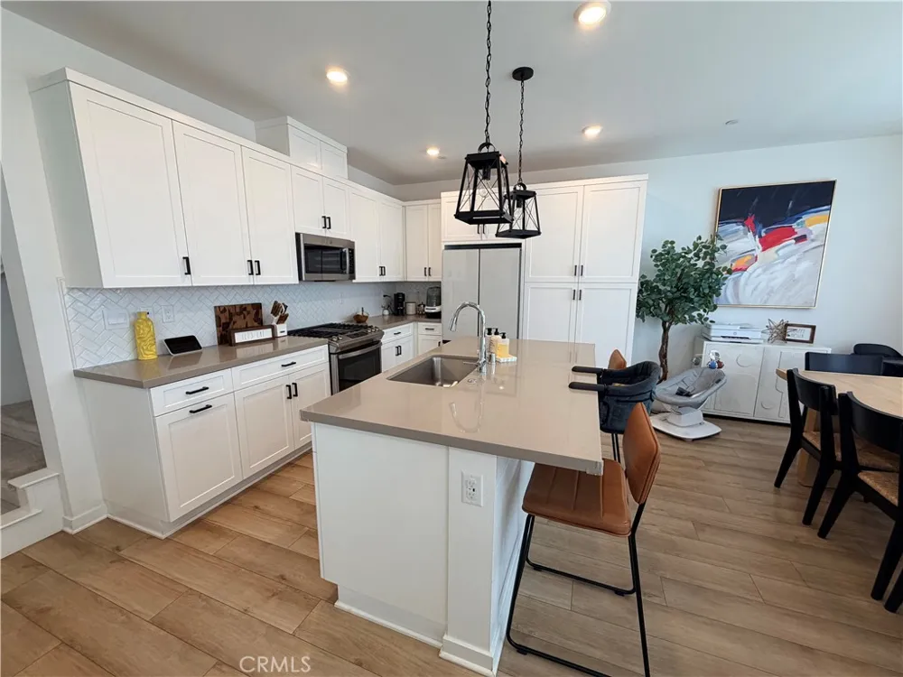 4012 Spring Corona, CA 92883