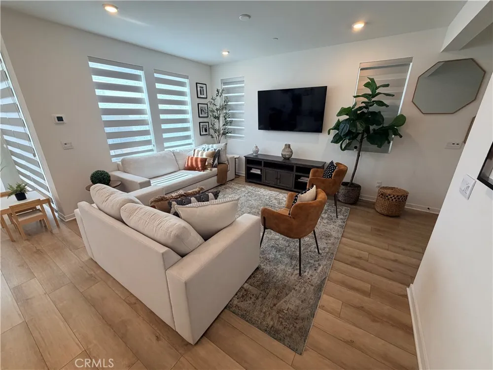 4012 Spring Corona, CA 92883