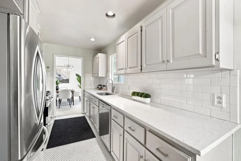 2347 Warburton Avenue Santa Clara, CA 95050