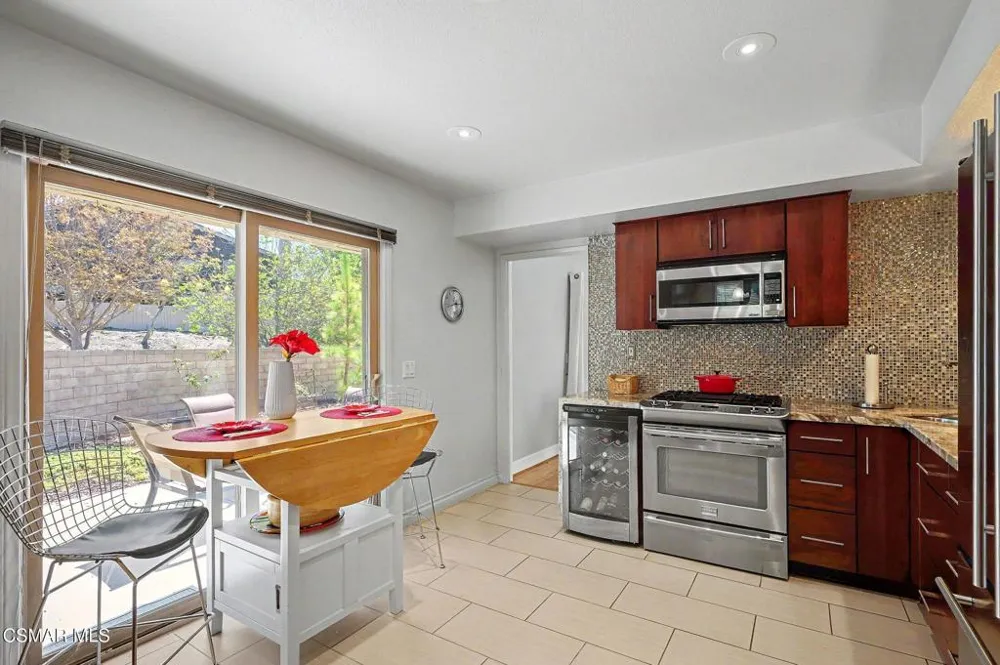 3104 Saffron Circle Thousand Oaks, CA 91360