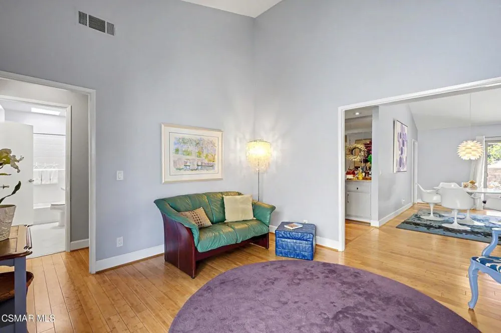 3104 Saffron Circle Thousand Oaks, CA 91360
