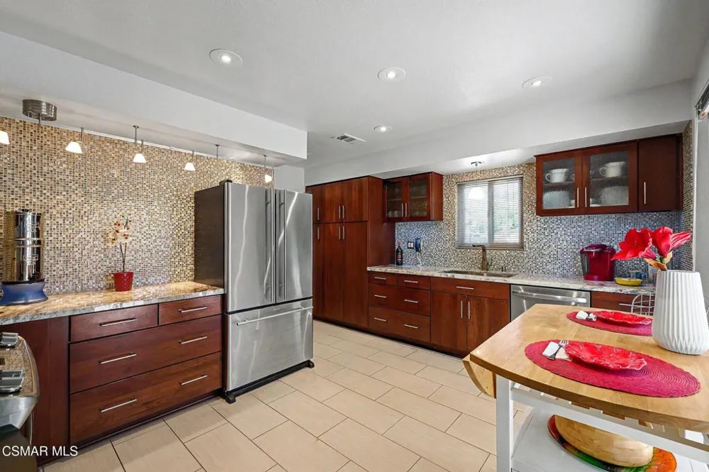 3104 Saffron Circle Thousand Oaks, CA 91360