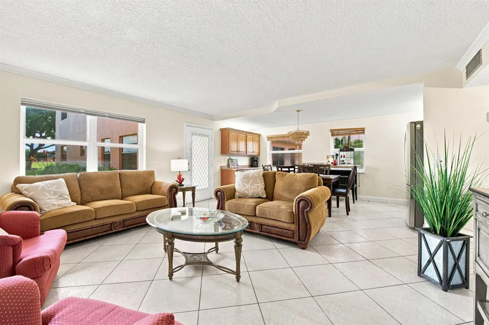4 Flanders A Delray Beach, FL 33484