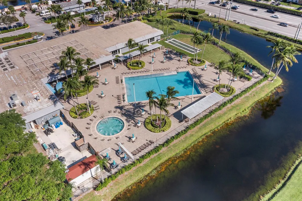 4 Flanders A Delray Beach, FL 33484